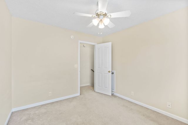 1140 Eastwoods Dr, Murfreesboro, TN 37130
