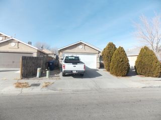 8220 Camino San Martin SW, Albuquerque, NM 87121