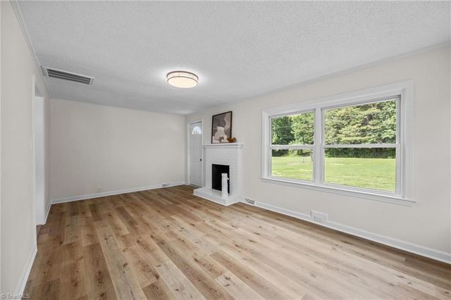 4622 S Main Street, Winston-salem, NC 27127