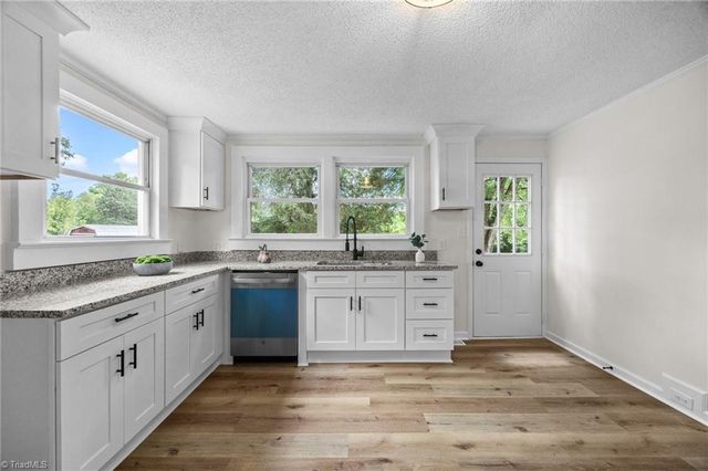 4622 S Main Street, Winston-salem, NC 27127