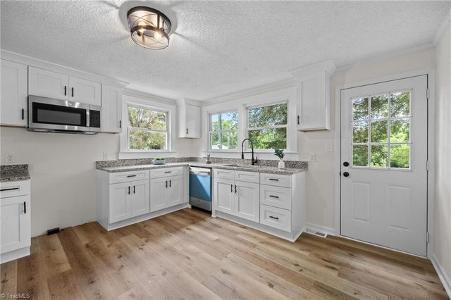 4622 S Main Street, Winston-salem, NC 27127