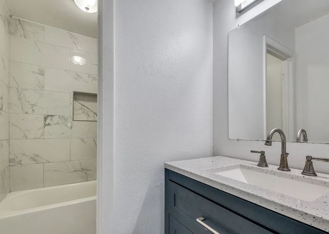 1819 E Grauwyler Road 171, Irving, TX 75061