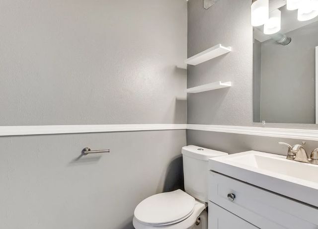 1819 E Grauwyler Road 171, Irving, TX 75061