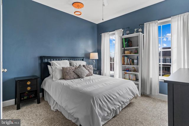 7374 COUNTRY VIEW DR, Harrisburg, PA 17112