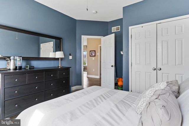 7374 COUNTRY VIEW DR, Harrisburg, PA 17112