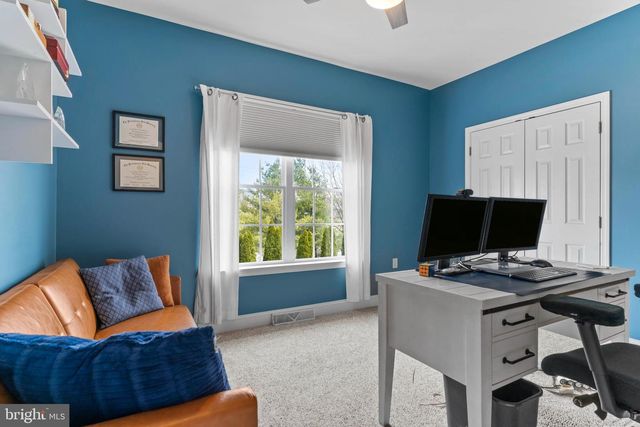 7374 COUNTRY VIEW DR, Harrisburg, PA 17112