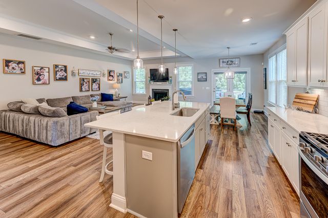 470 Coopers Hawk Drive, Summerville, SC 29483