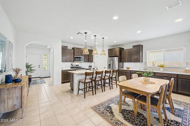 6688 W VICTORY Way, Florence, AZ 85132