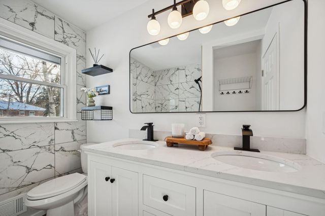 3500 72nd Avenue N, Brooklyn Center, MN 55429