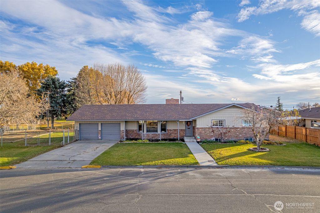 608 H Street SE, Quincy, WA 98848