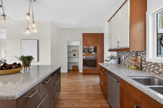 3937 Orangewood Dr, Fair Oaks, CA 95628