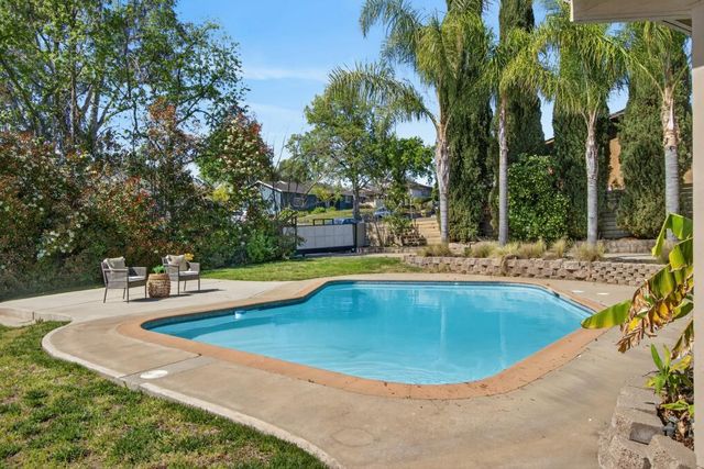 3937 Orangewood Dr, Fair Oaks, CA 95628