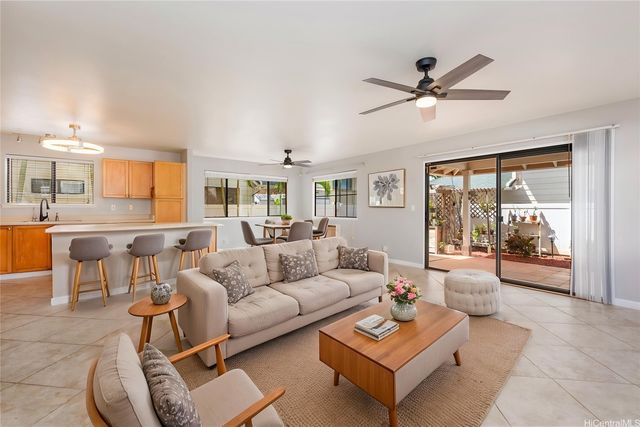 94-1018 Kalulu Loop, Waipahu, HI 96797