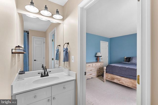 10308 GODWIN DR, Manassas, VA 20110
