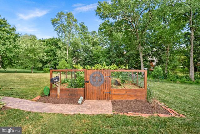 10308 GODWIN DR, Manassas, VA 20110
