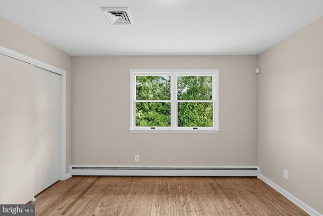 61 BERLIN CROSS KEYS RD, Sewell, NJ 08080