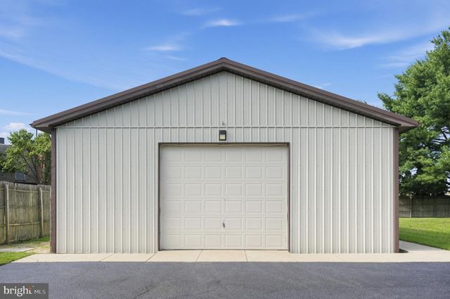 61 BERLIN CROSS KEYS RD, Sewell, NJ 08080
