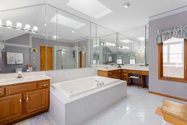 9920 Sussex Court, Mokena, IL 60448