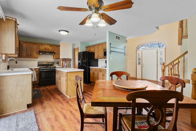 9920 Sussex Court, Mokena, IL 60448