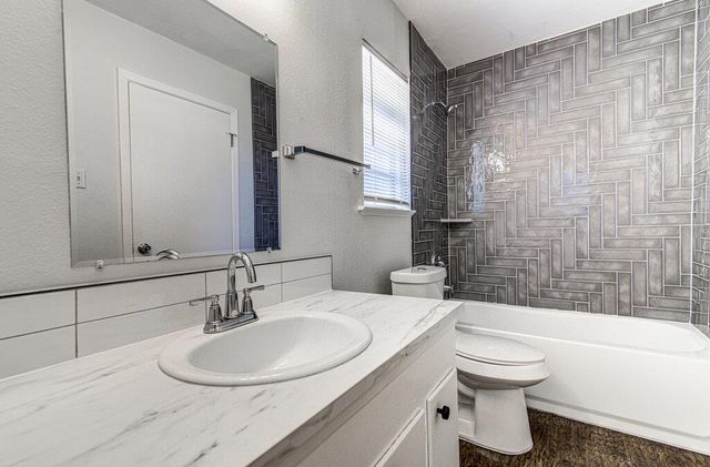 5703 Gloucester LN A, Austin, TX 78723