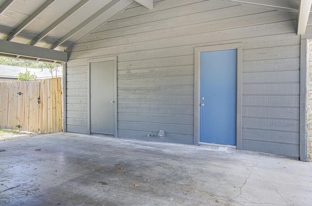 5703 Gloucester LN A, Austin, TX 78723