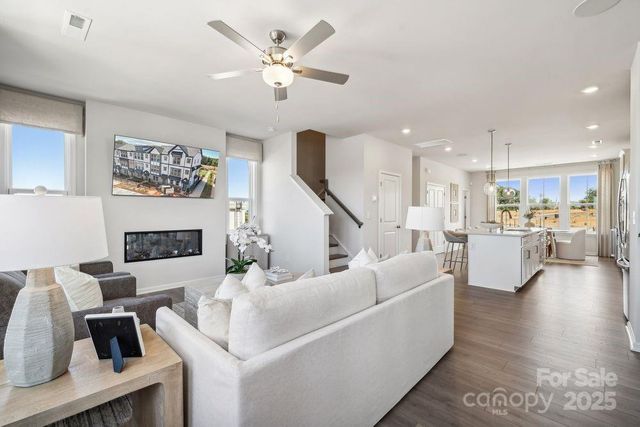 3114 Stelfox Street, Charlotte, NC 28262