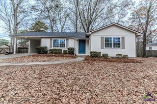 111 Collins, Byron, GA 31008