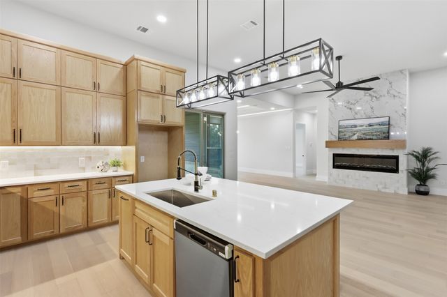 7016 Westover Drive, Granbury, TX 76049