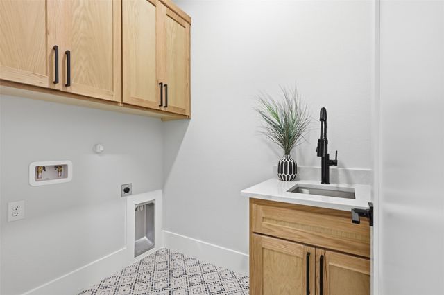 7016 Westover Drive, Granbury, TX 76049