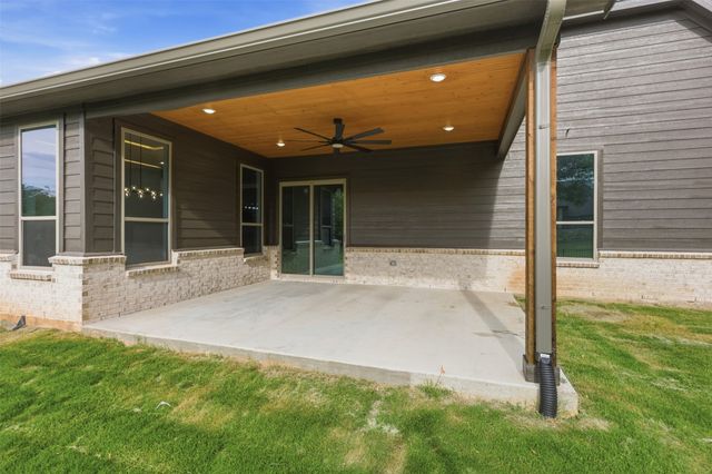 7016 Westover Drive, Granbury, TX 76049