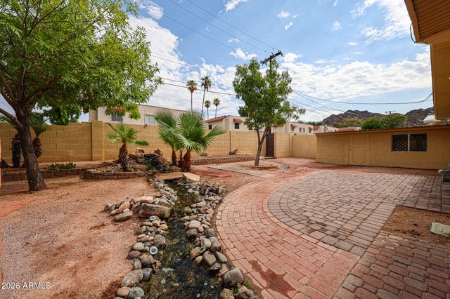 1202 E ALICE Avenue, Phoenix, AZ 85020
