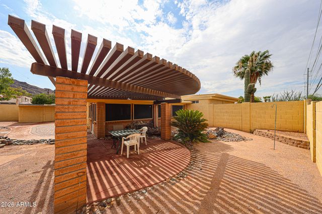 1202 E ALICE Avenue, Phoenix, AZ 85020