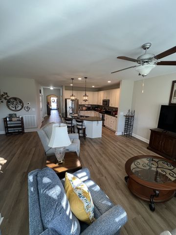 863 Meadowcrest Way, Lebanon, TN 37090