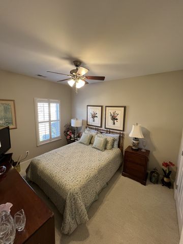 863 Meadowcrest Way, Lebanon, TN 37090