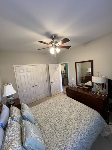 863 Meadowcrest Way, Lebanon, TN 37090