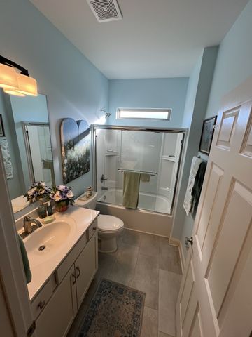 863 Meadowcrest Way, Lebanon, TN 37090