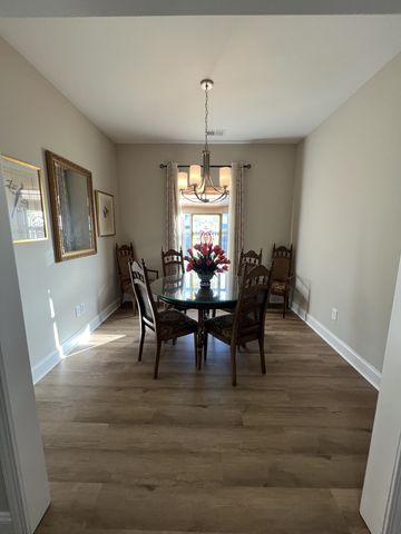 863 Meadowcrest Way, Lebanon, TN 37090