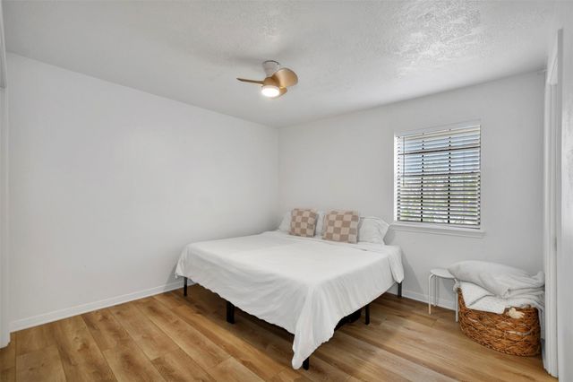 2401 Sycamore Avenue D9, Huntsville, TX 77340