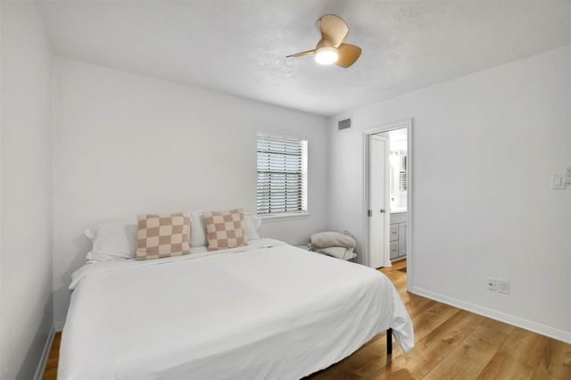 2401 Sycamore Avenue D9, Huntsville, TX 77340