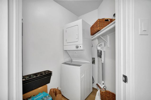 2401 Sycamore Avenue D9, Huntsville, TX 77340