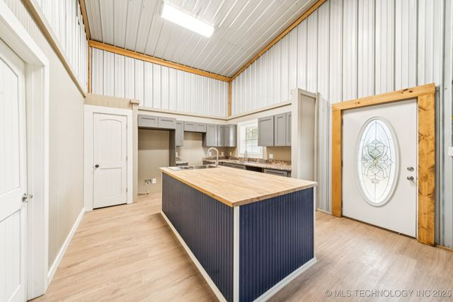 92 Circle Court, Sand Springs, OK 74063