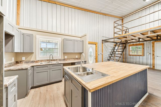 92 Circle Court, Sand Springs, OK 74063