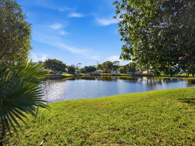 1285 Green Pine Boulevard, West Palm Beach, FL 33409