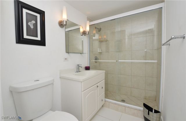 1 Bluebill AVE 503, Naples, FL 34108