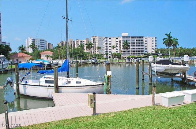 1 Bluebill AVE 503, Naples, FL 34108