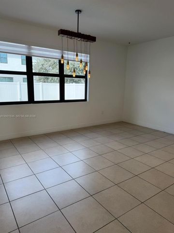 23520 SW 107th Ct, Homestead, FL 33032