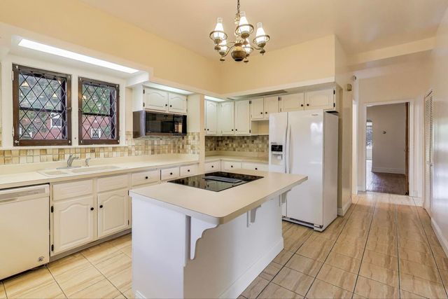 1001 Elgin Avenue, Forest Park, IL 60130