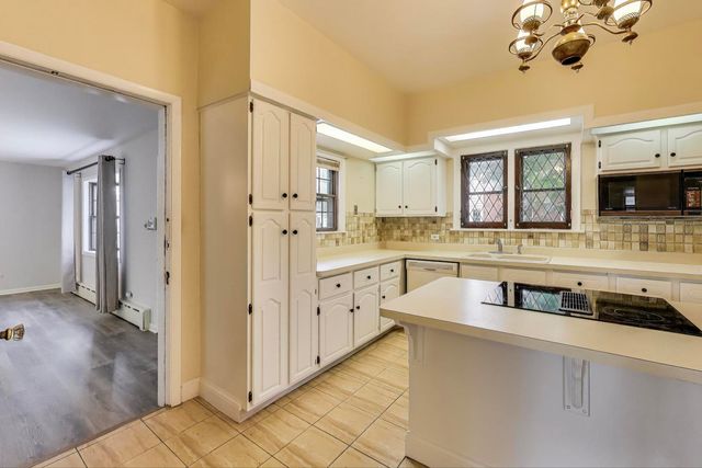 1001 Elgin Avenue, Forest Park, IL 60130