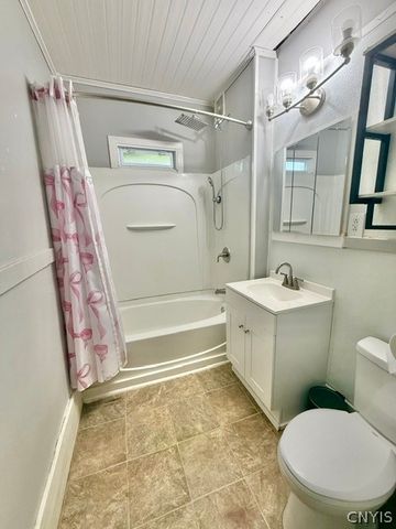 867 Sumner Avenue 69, Syracuse, NY 13210