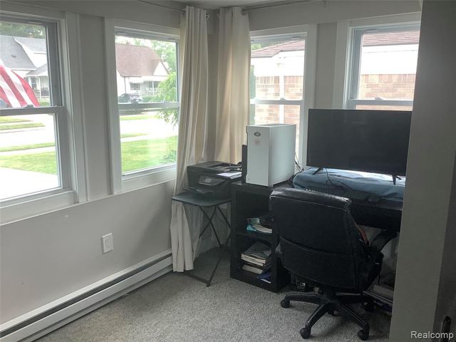 22124 Violet Street, Saint Clair Shores, MI 48082